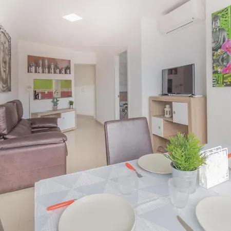 Two-bedroom In Costa Lejlighed
